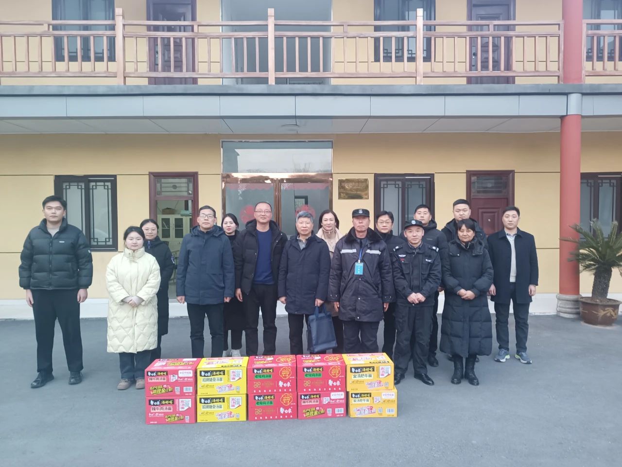 機(jī)關(guān)黨員一線行 建言獻(xiàn)策助運(yùn)營 | 信陽華信建投集團(tuán)開展第28期“機(jī)關(guān)黨員到一線”活動(dòng)